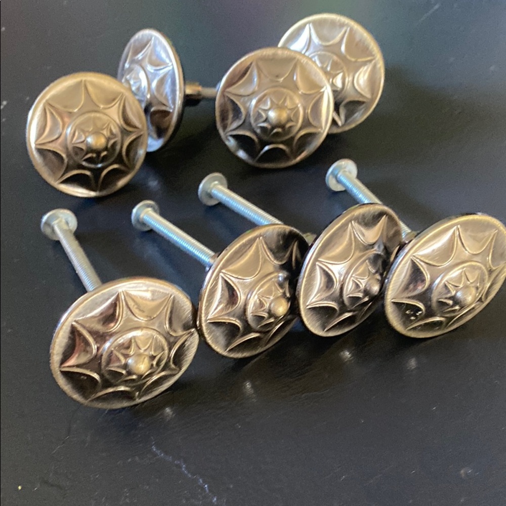 Elegant Silver color Decorative Knobs